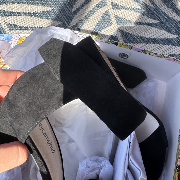 Jeffrey Campbell Lindsay Black Suede Block Heel Sandals – Size 9 - Picture 3 of 5